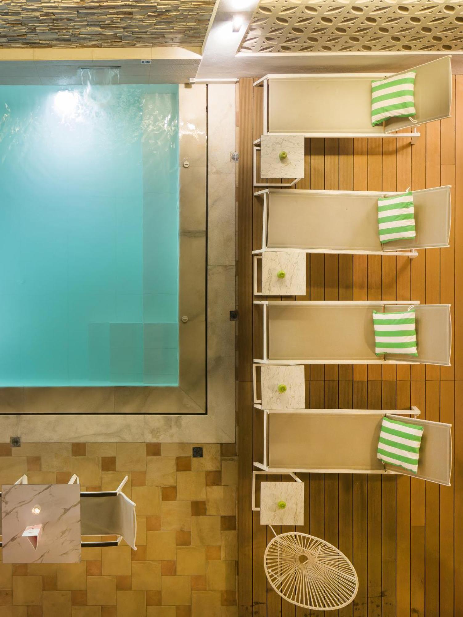 Eliza Hotel By Panel Hospitality Neoi Poroi Bagian luar foto